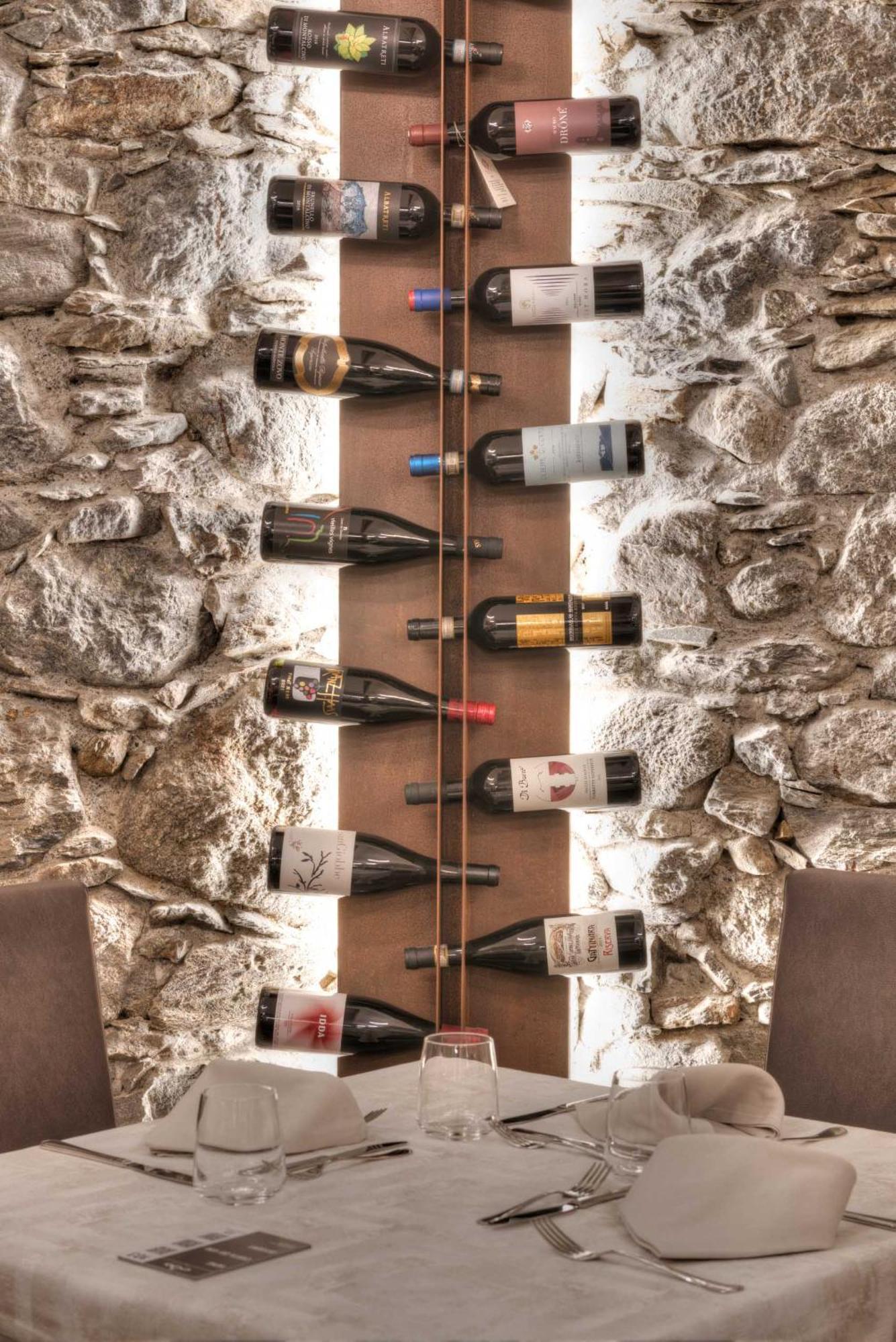 Wine Hotel San Carlo - Relais & Spa - Boutique Hotel Chiuro Eksteriør billede