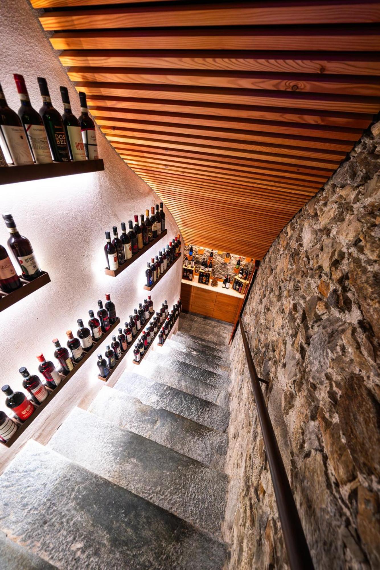 Wine Hotel San Carlo - Relais & Spa - Boutique Hotel Chiuro Eksteriør billede